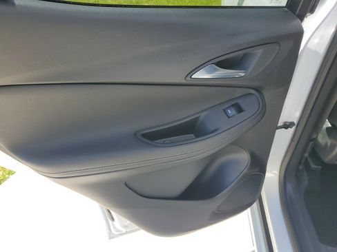 Used 2022 Buick Encore GX Select w/ Sport Touring Package image 8