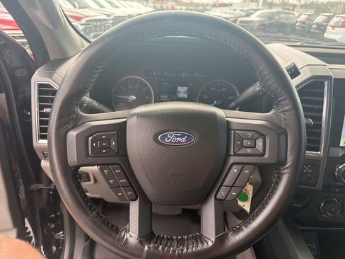 Used 2018 Ford F250 XLT w/ XLT Premium Package image 49