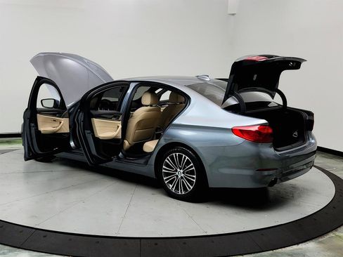 Used 2019 BMW 530i w/ Convenience Package image 12