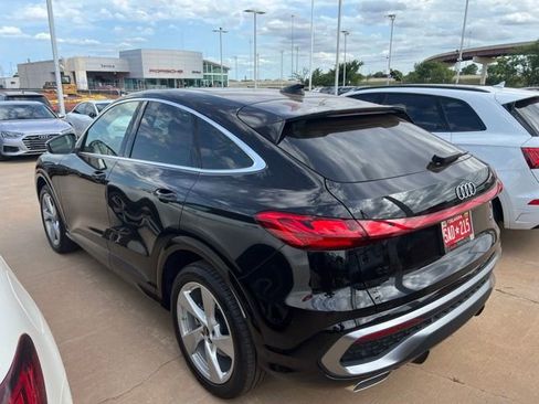 Used 2025 Audi Q5 Prestige w/ 20" Wheel Package AWD/4WD image 3