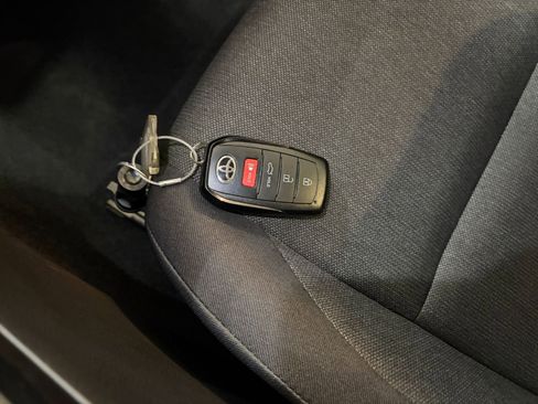 Used 2025 Toyota Camry LE image 22