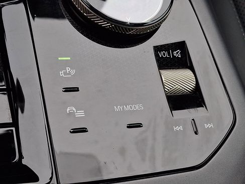 Used 2025 BMW X3 xDrive30i w/ Premium Package image 21