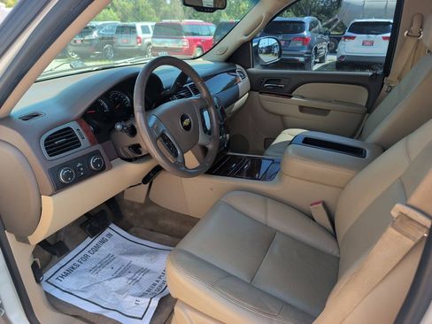 Used 2014 Chevrolet Tahoe LTZ AWD/4WD image 14