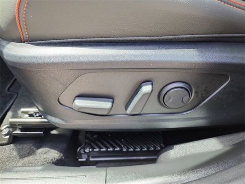 New 2025 Hyundai Santa Cruz Limited image 17