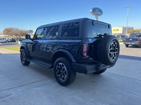 New 2025 Ford Bronco Outer Banks image 4