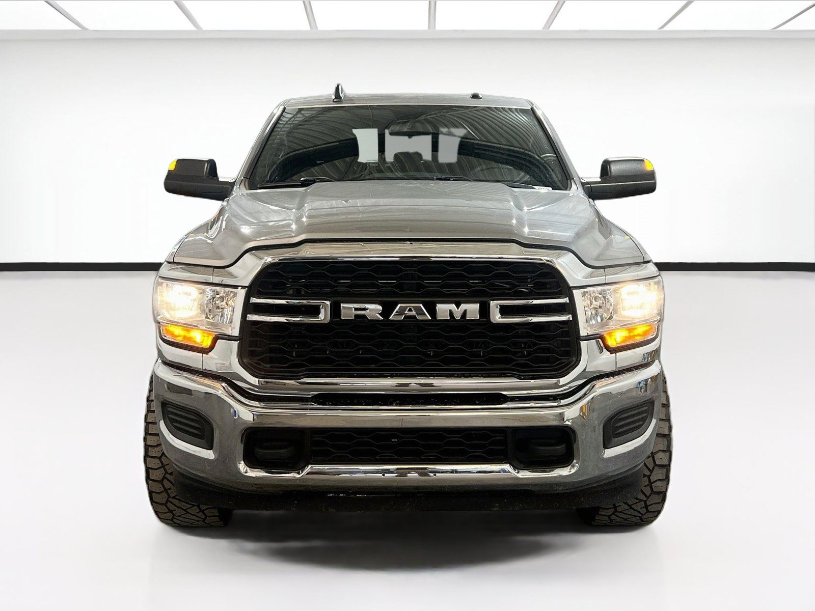 Used 2022 RAM 2500 Tradesman AWD/4WD image 2