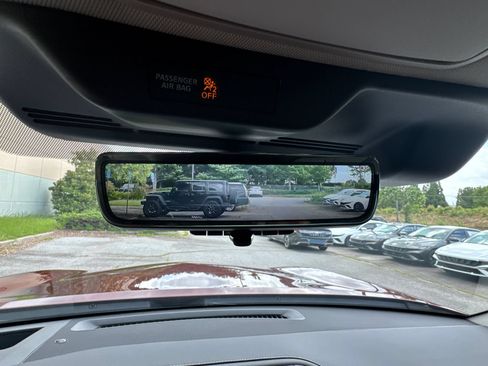 Used 2025 INFINITI QX80 Sensory AWD/4WD image 31