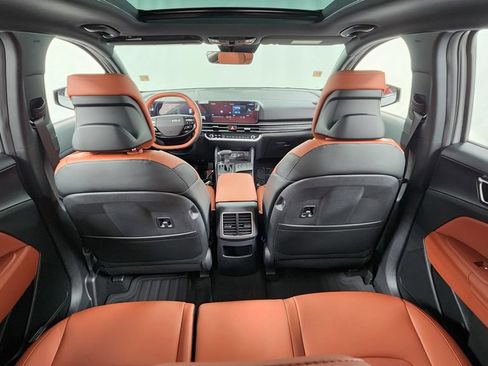 New 2026 Kia Sportage SX AWD/4WD image 17