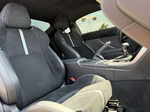 Used 2025 Toyota GR86 Premium w/ ALL Weather Mat Package (TMS) RWD image 15
