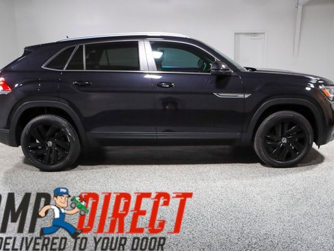Used 2022 Volkswagen Atlas Cross Sport SE image 6