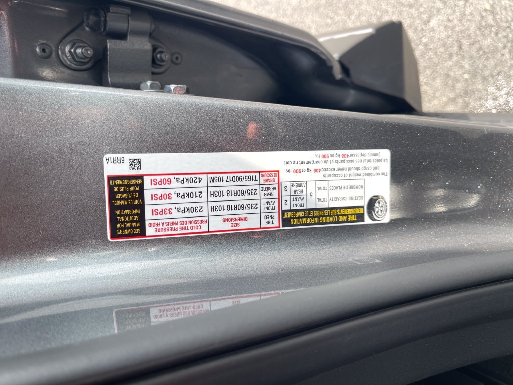 Used 2024 Nissan Rogue SV AWD/4WD image 23