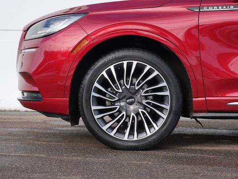 Used 2021 Lincoln Corsair Reserve w/ Sport Package image 13