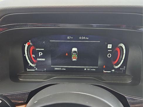 Used 2025 Nissan Pathfinder Platinum w/ Cargo Package FWD image 22