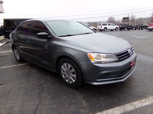 Used 2016 Volkswagen Jetta S FWD image 6