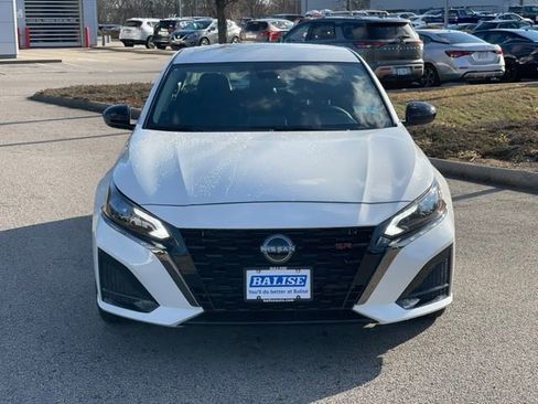 New 2025 Nissan Altima 2.5 SR image 2