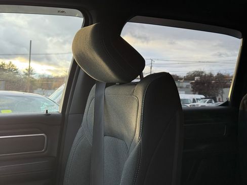 Used 2019 RAM 1500 Big Horn image 24