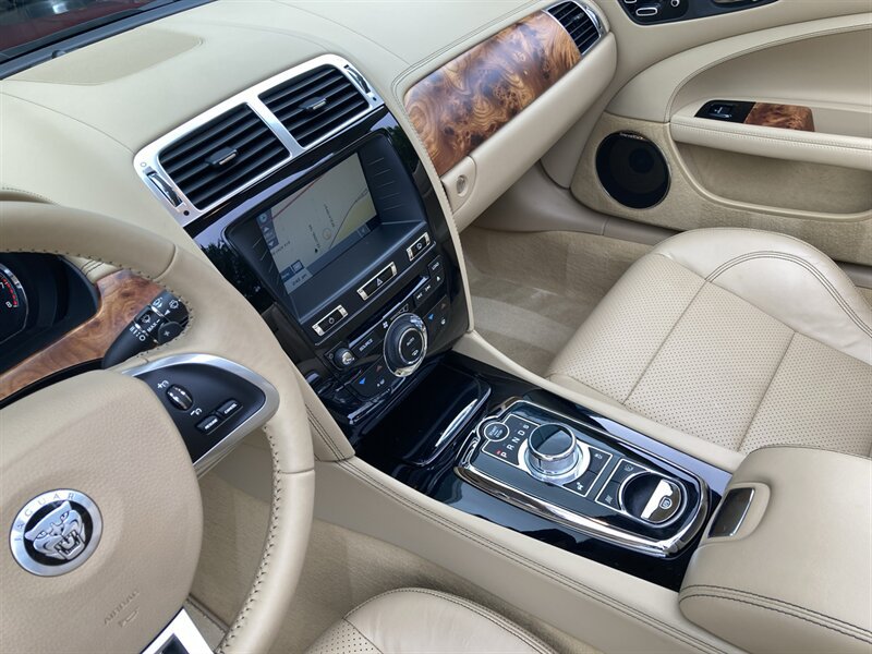 Used 2012 Jaguar XK Convertible RWD image 23