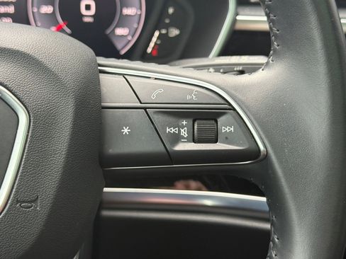 Used 2020 Audi Q3 2.0T Prestige w/ Prestige Package image 33