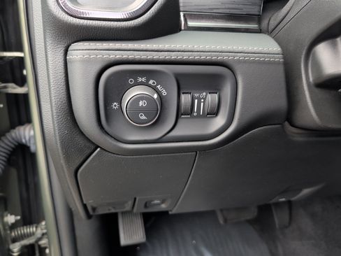 Used 2024 RAM 2500 Rebel w/ Towing Technology Group AWD/4WD image 11