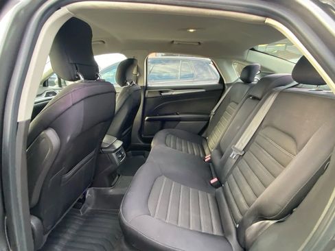 Used 2014 Ford Fusion SE image 17