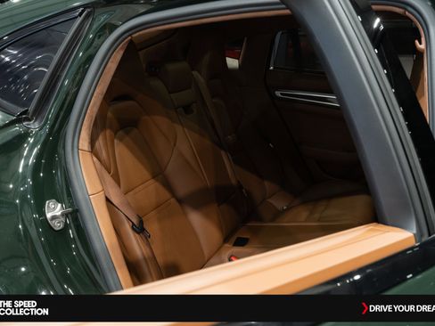 Used 2022 Porsche Panamera Turbo S image 27