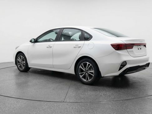 Used 2024 Kia Forte LXS image 6