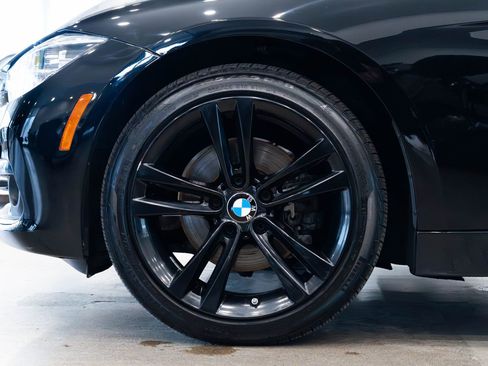 Used 2018 BMW 330i xDrive Wagon image 7