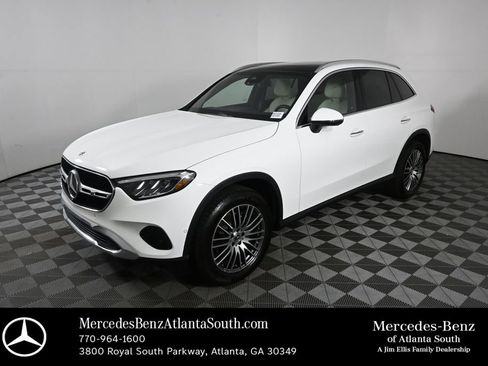 Certified 2026 Mercedes-Benz GLC 300 image 1