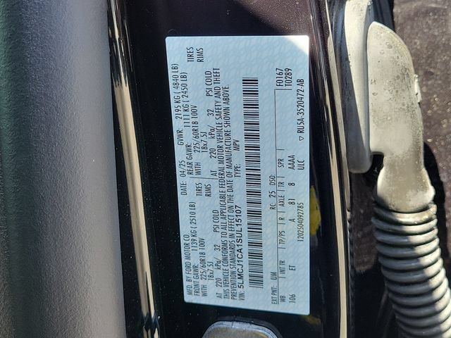 Used 2025 Lincoln Corsair FWD image 34