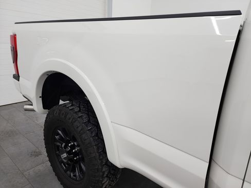 Used 2020 Ford F350 Lariat image 25