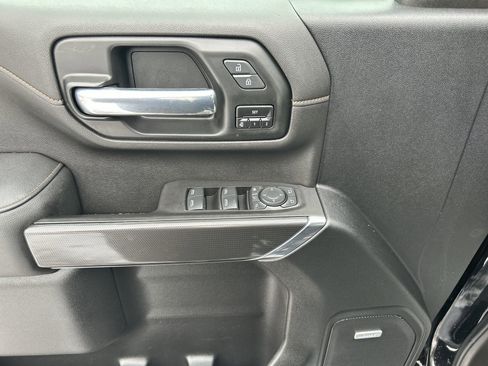 Used 2021 GMC Sierra 2500 AT4 w/ AT4 Premium Plus Package image 10