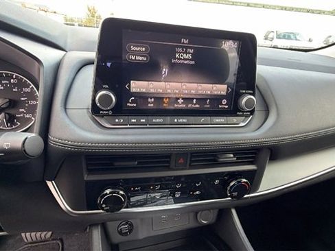 New 2026 Nissan Rogue S image 24