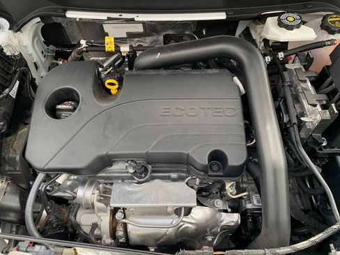 Used 2025 Chevrolet Equinox LT image 31