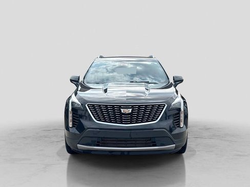 Used 2019 Cadillac XT4 Premium Luxury w/ Cold Weather Package FWD image 9