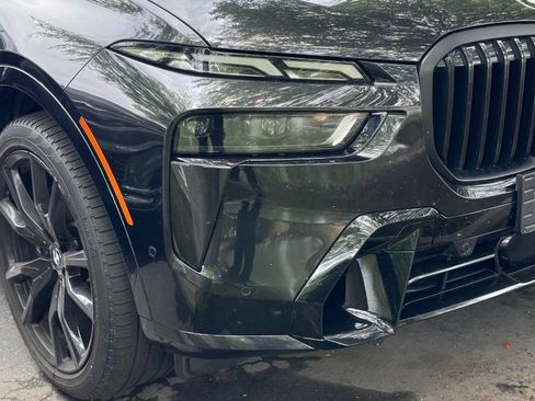 Used 2023 BMW X7 xDrive40i w/ Executive Package AWD/4WD image 2