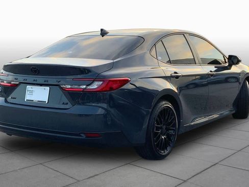 Used 2025 Toyota Camry LE image 13