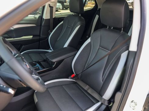 Used 2025 Buick Envision Sport Touring AWD/4WD image 10