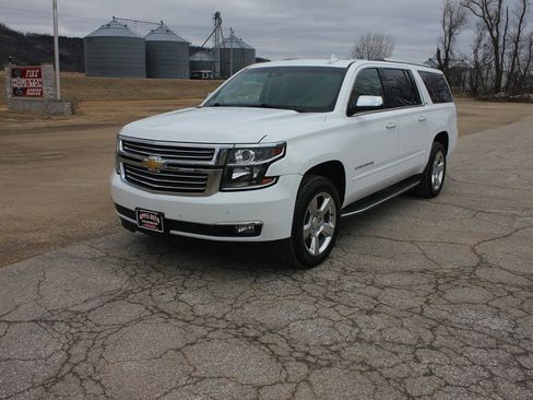 Used 2016 Chevrolet Suburban LTZ image 1