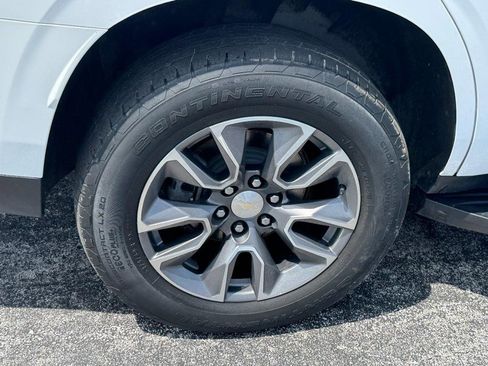 Used 2023 Chevrolet Tahoe LT w/ LT Signature Package AWD/4WD image 4