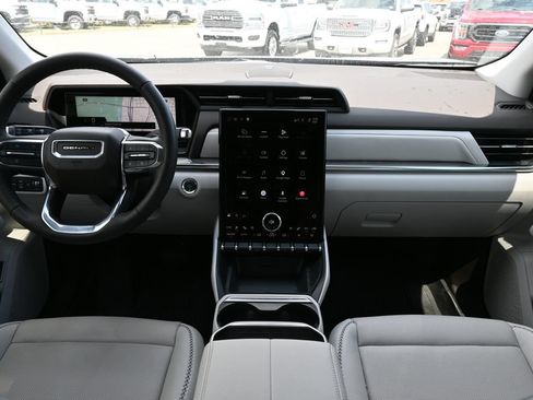 Used 2026 GMC Terrain Denali w/ LPO, Floor Liner Package AWD/4WD image 5