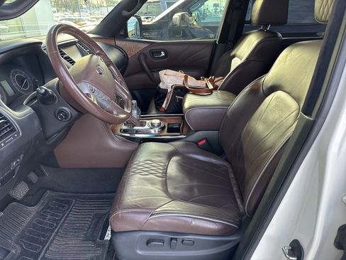 Used 2017 INFINITI QX80 Limited image 6