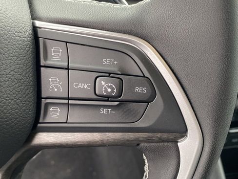 New 2025 Jeep Grand Cherokee Limited image 19