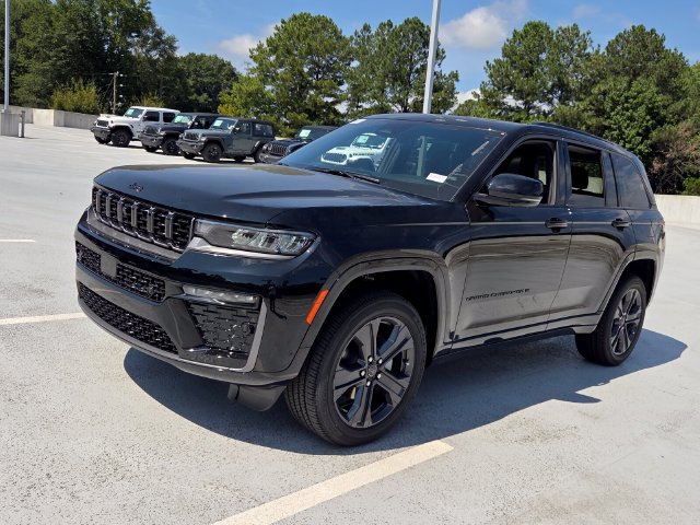 New 2027 Jeep Grand Cherokee Limited AWD/4WD image 3