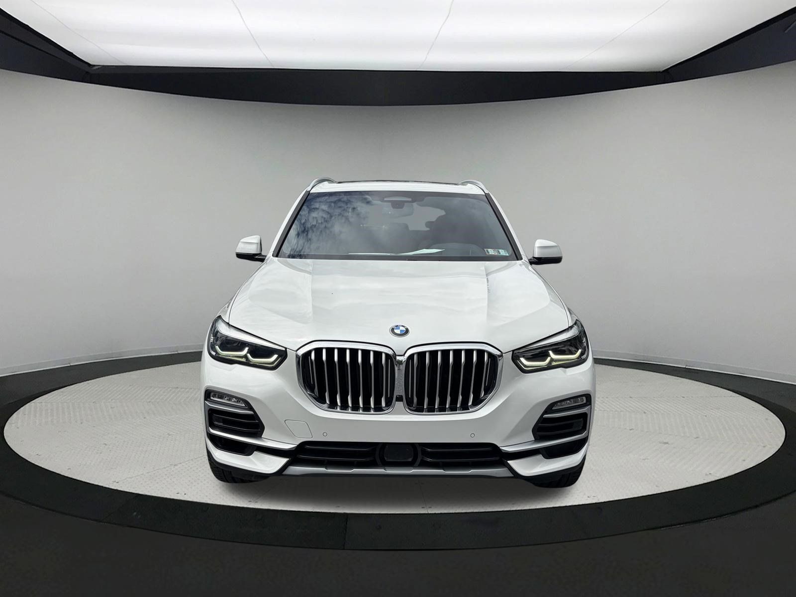 Used 2021 BMW X5 xDrive40i w/ Premium Package AWD/4WD image 2