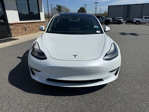 Used 2023 Tesla Model 3 Standard Range image 9