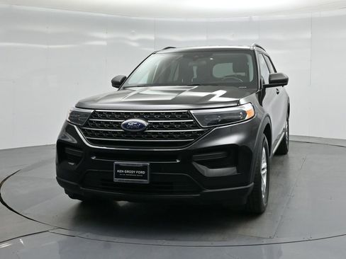 Certified 2022 Ford Explorer XLT image 59
