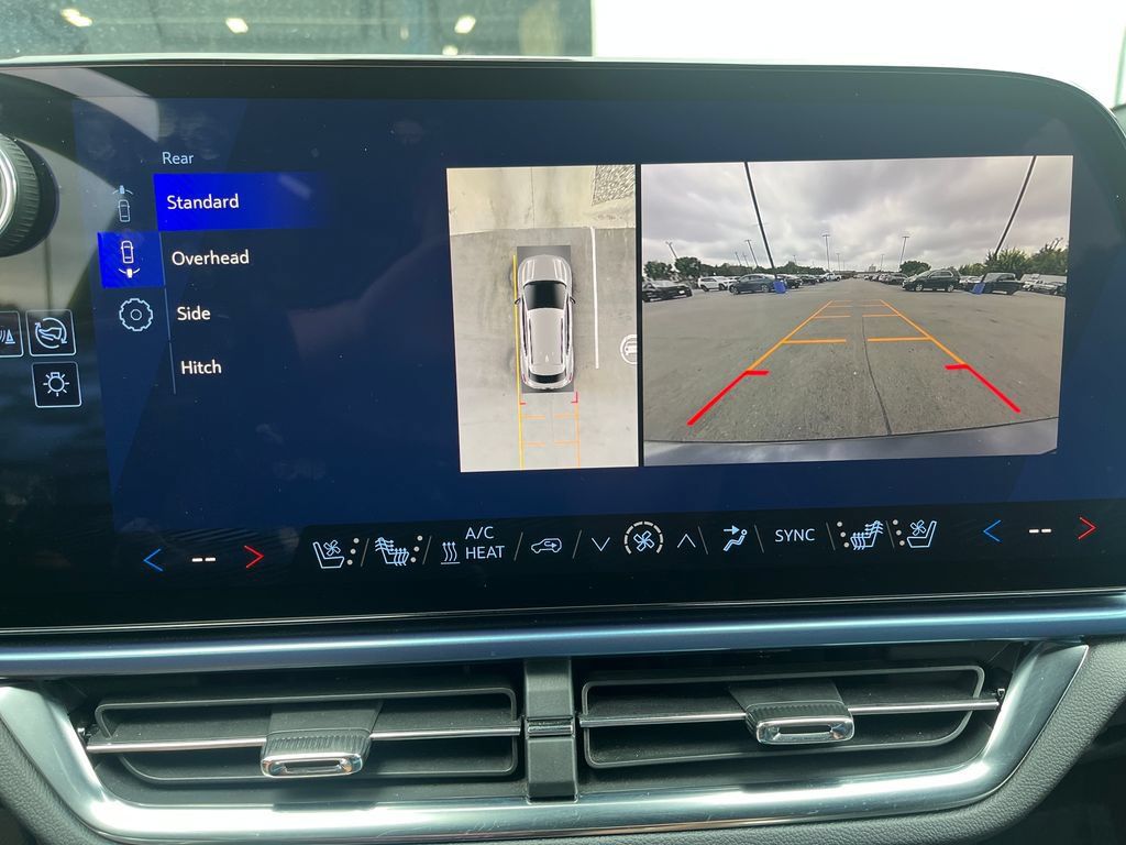 New 2025 Chevrolet Equinox EV LT w/ Convenience Package II AWD/4WD image 20