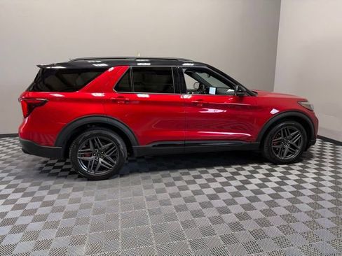Used 2025 Ford Explorer ST w/ Sun And Sound Package AWD/4WD image 7