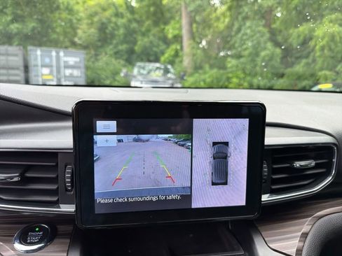 Used 2020 Ford Explorer Limited AWD/4WD image 27