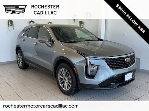 Certified 2025 Cadillac XT4 Premium Luxury AWD/4WD image 1